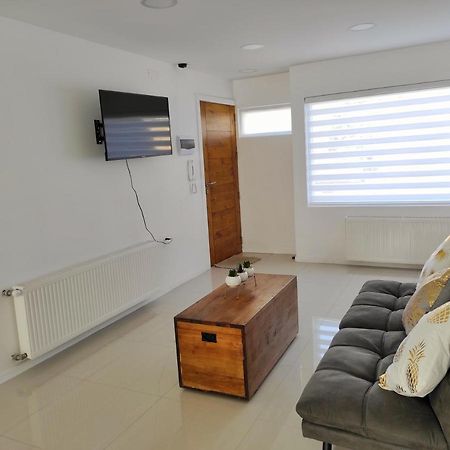 Casa Nueva, Excelente Ubicacion Villa Пунта Аренас Екстериор снимка